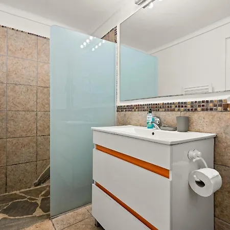 Fuer 4 Personen Ca 59 Qm In Empuriabrava, Costa Brava Golf De Roses Apartment *